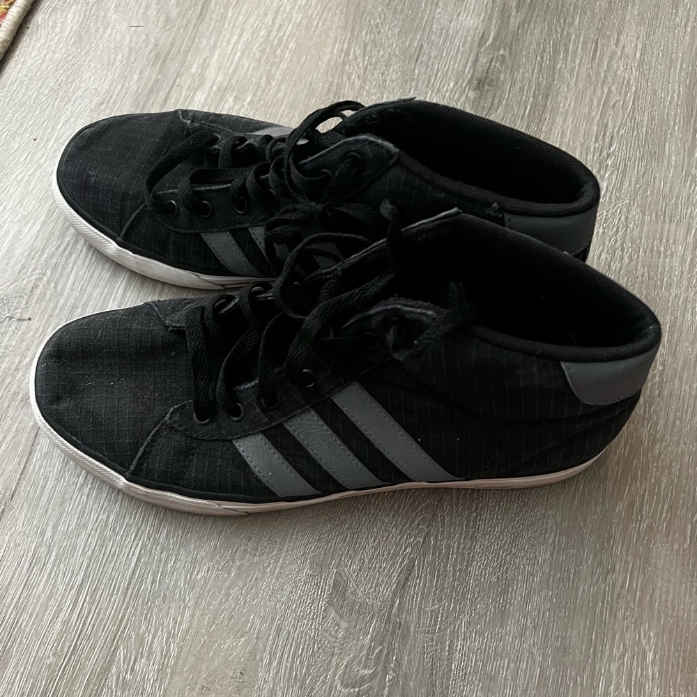 Adidas Neo Men’s Sneakers Size 9 1/2